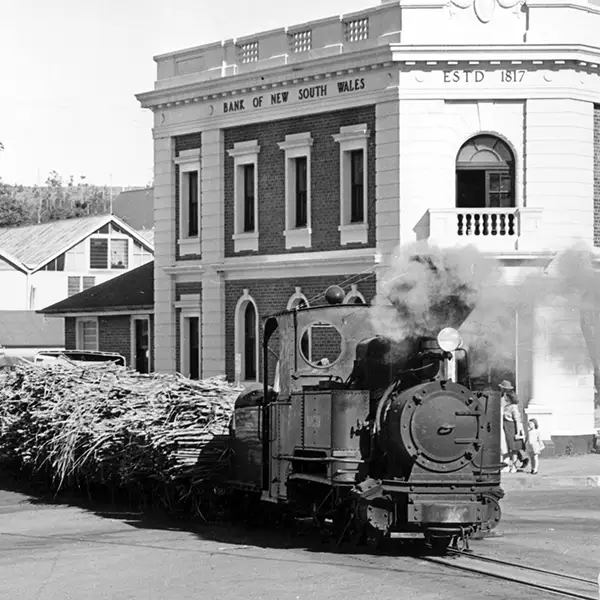 Black and white photo of train