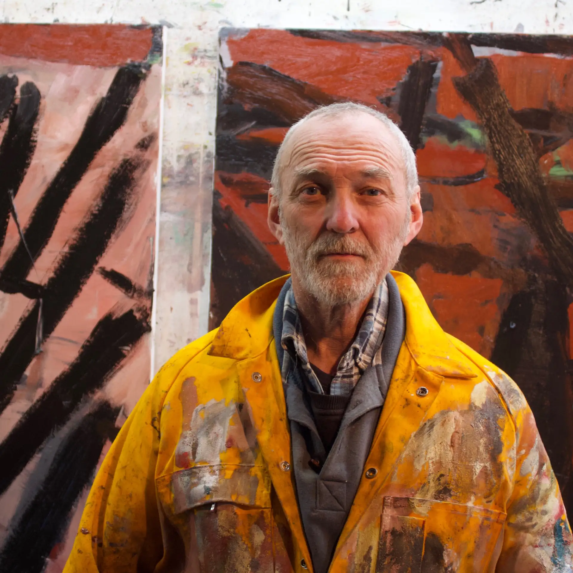 photo portrait of painter artist Ross Lorrie